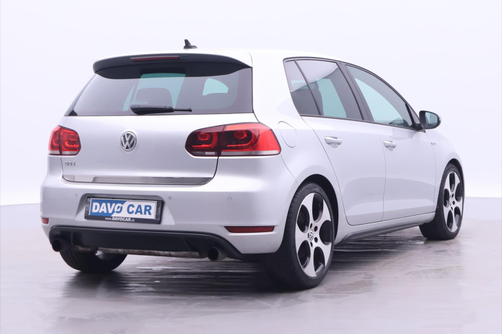 Volkswagen Golf 2.0 GTI 155kW DSG Xenon CZ