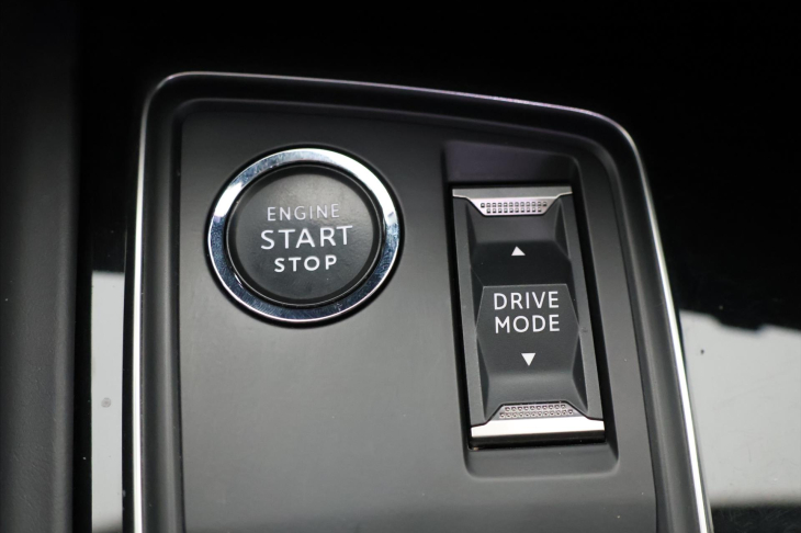 Peugeot 508 1.6 PureTech 133kW Allure CZ DPH