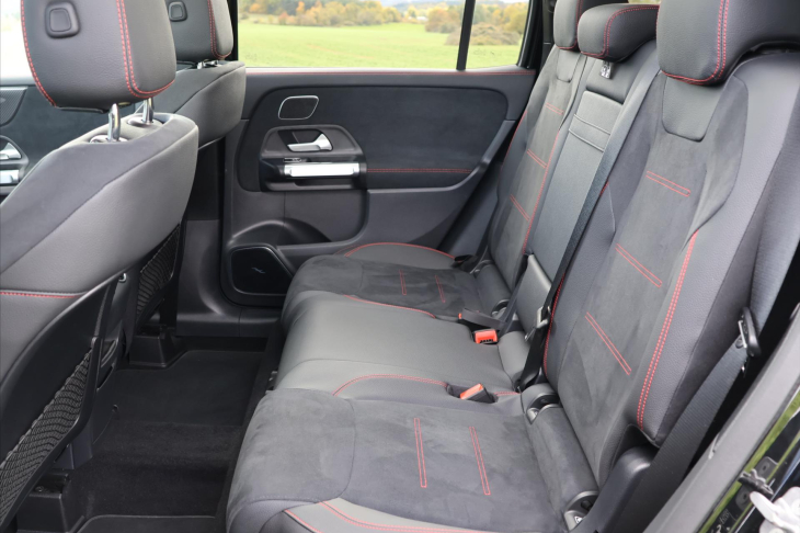 Mercedes-Benz GLB 2,0 200d 4MATIC AMG Premium +