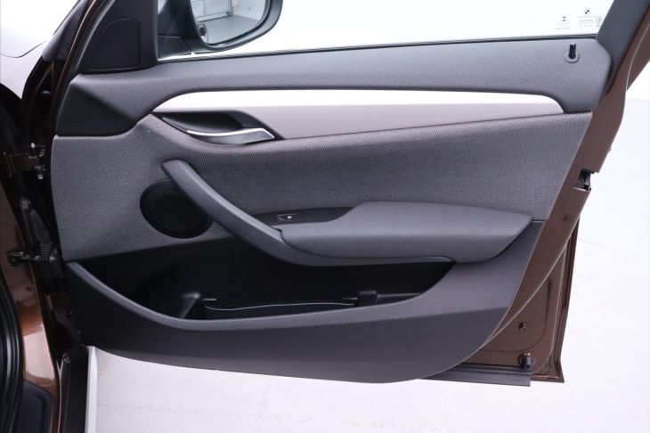 BMW X1 2,0 20d 105kW CZ sDrive