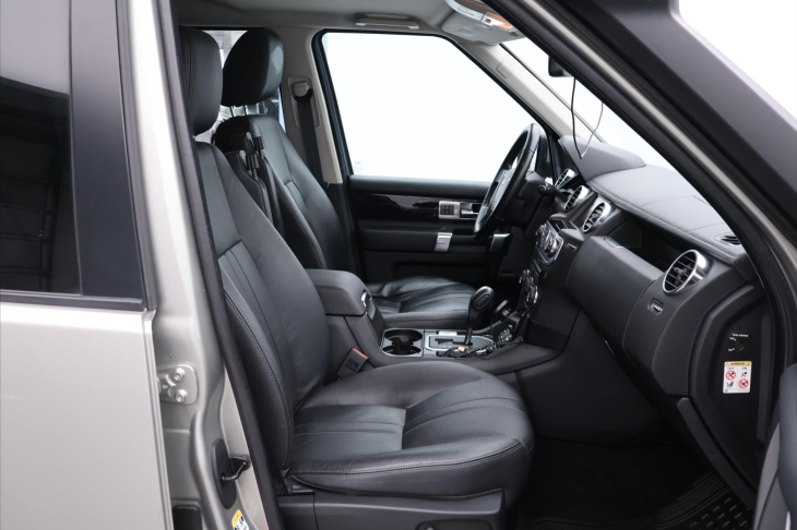 Land Rover Discovery 3,0 TDV6 HSE CZ