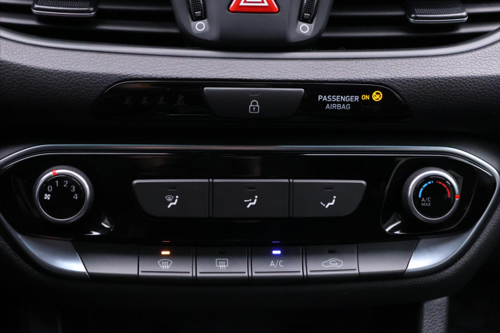 Hyundai i30 1,4 T-GDi 103kW Fastback CZ