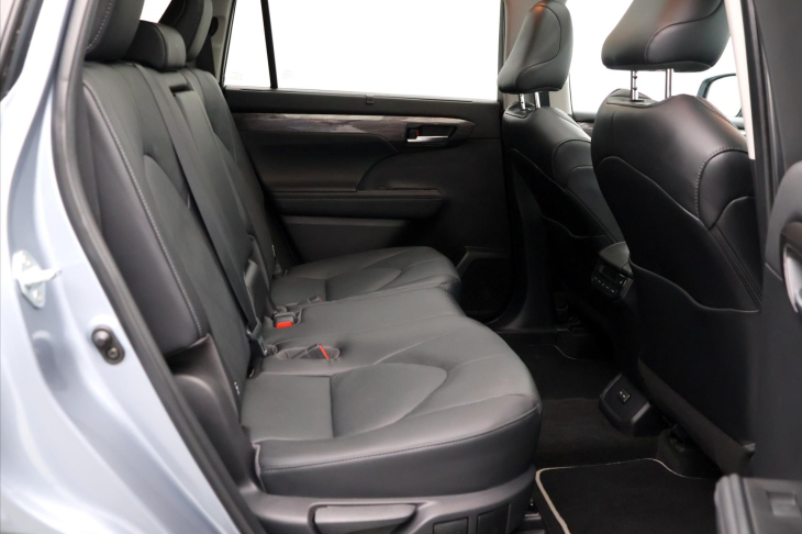 Toyota Highlander 2,5 Hybrid 140kW Executive CZ DPH