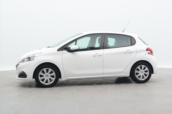 Peugeot 208 1,2 PureTech Klima CZ 1.Maj.
