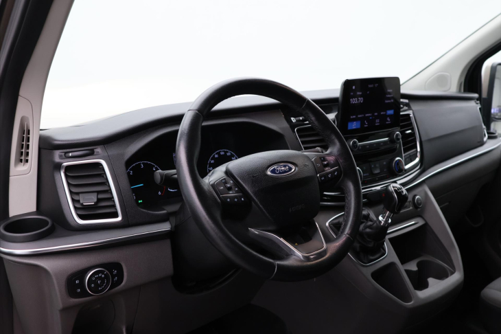 Ford Tourneo Custom 2,0 TDCi Titanium L2 CZ DPH
