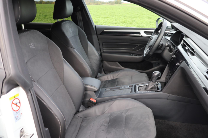 Volkswagen Arteon Shooting Brake 2,0 TSI 206kW R-line DSG DPH CZ