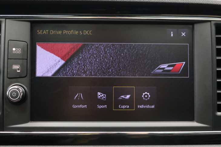 Seat Leon 2,0 TSI 221kW DSG Cupra 4Drive