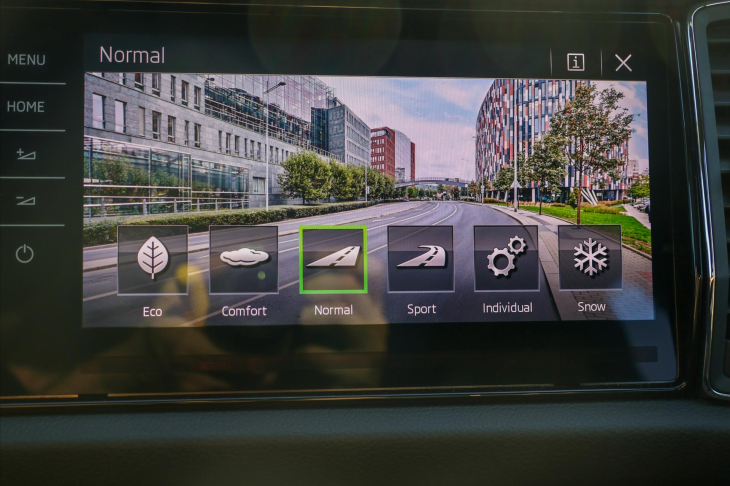 Škoda Kodiaq 2,0 TDI 4x4 Sportline Panorama