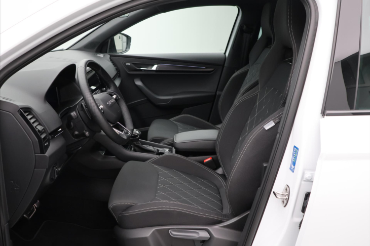 Škoda Karoq 2,0 TDI Sportline 4x4 DSG 1.maj.