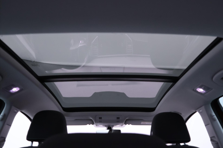 Volkswagen Golf Sportsvan 1,5 TSI 96kW LED Navi Panorama