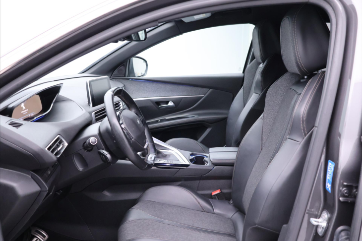 Peugeot 5008 1,2 PT 96kW GT-Line 7-Míst