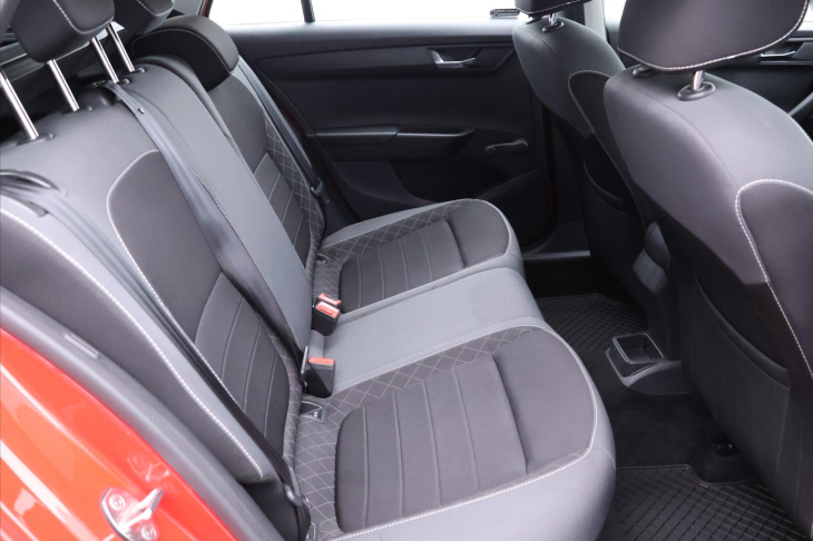 Škoda Fabia 1,0 TSI 70kW Klima DPH CZ