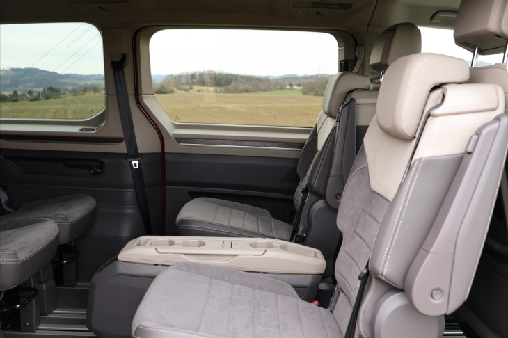 Volkswagen Multivan 2,0 TDI DSG Long Style 7-Míst