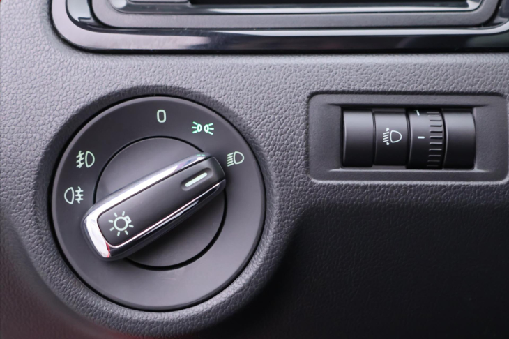 Škoda Rapid 1,2 TSI 77kW Style Plus Xenon