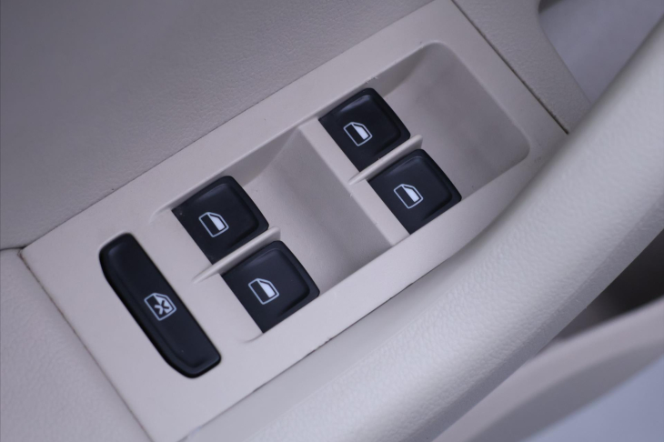 Škoda Octavia 1,8 TSI DSG Elegance4x4 Canton