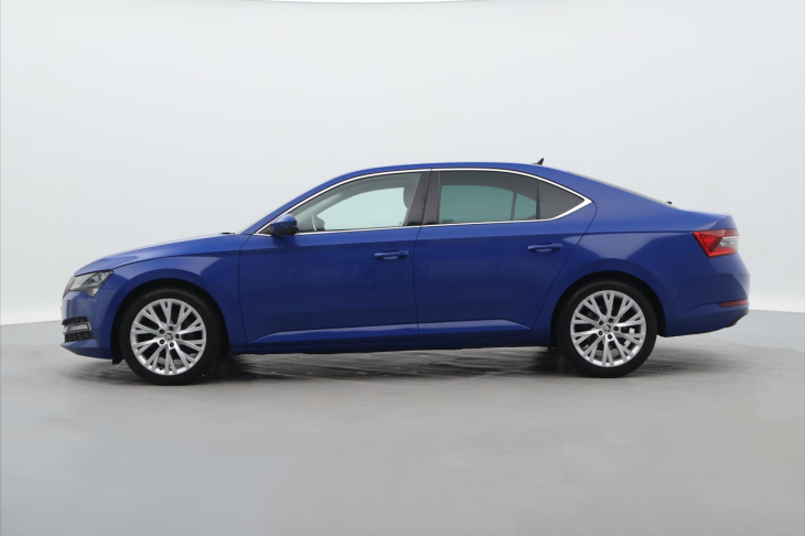 Škoda Superb 2,0 TDI Virtual Matrix Webasto