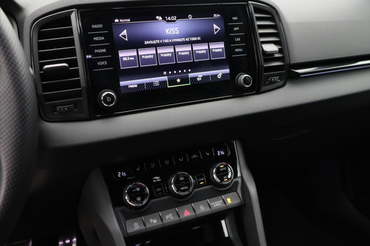Škoda Karoq 2,0 TDI Sportline 4x4 DSG 1.maj.