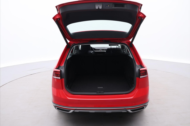 Volkswagen Passat 2,0 TDI 147kW DSG Alltrack CZ