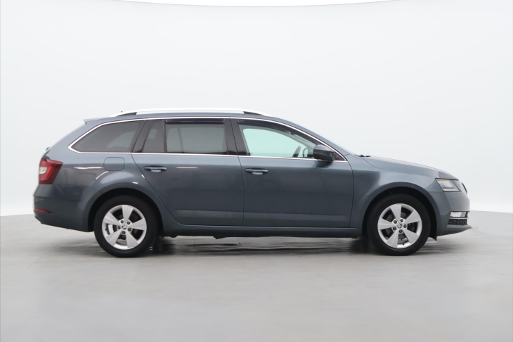 Škoda Octavia 1,6 TDi 85 kW Style Tažné Klima