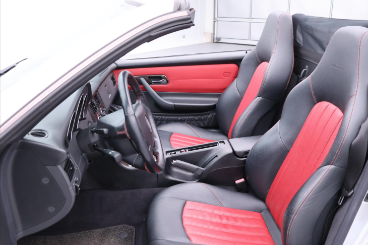 Mercedes-Benz SLK 3,2 32AMG 260kW AT 66tkm DPH