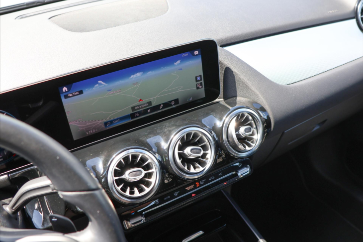 Mercedes-Benz Třídy B 2,0 200d 110kW Aut. LED CZ