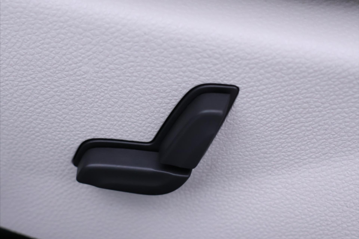 Mercedes-Benz Třídy C 2,1 180CDI Avantgarde Navi