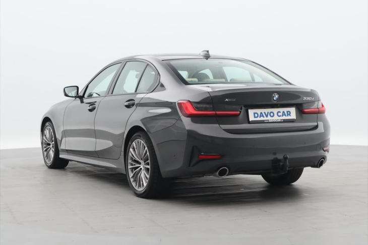 BMW Řada 3 3,0 330da 195kW xDrive CZ 1.Maj