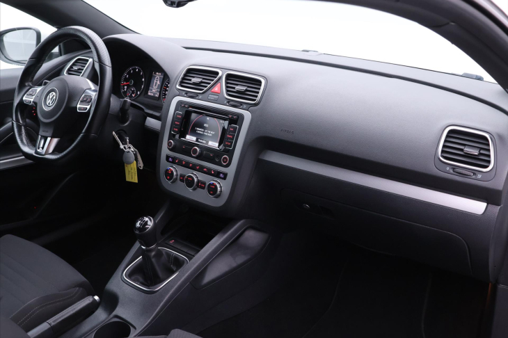 Volkswagen Scirocco 1,4 TSI 90kW Xenon 1.Maj.