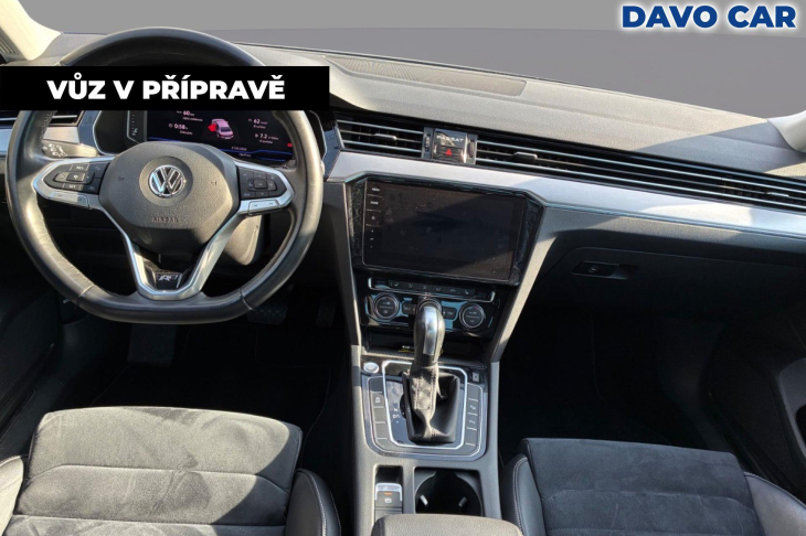 Volkswagen Passat 2.0 TSI 140kW R-Line CZ