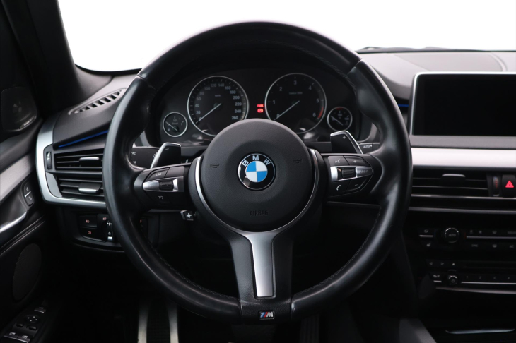 BMW X5 3,0 M50d 280kW CZ