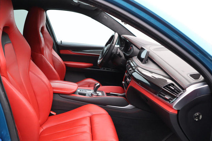 BMW X6 4,4 423kW xDrive Aut.klima CZ M