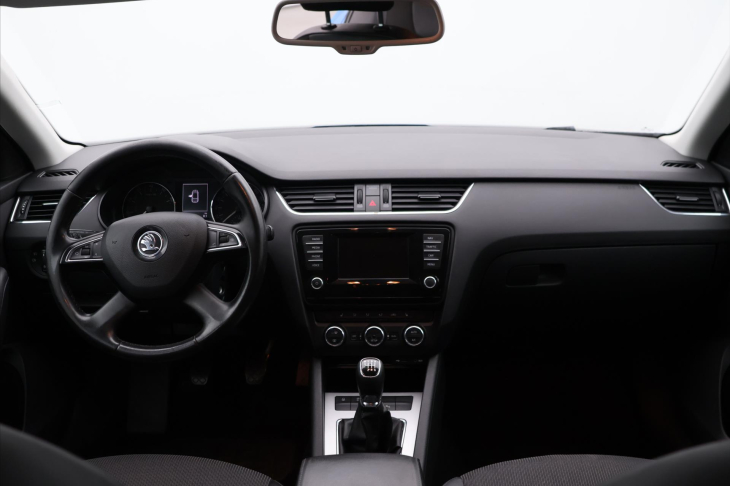 Škoda Octavia 1,4 TSI 103kW Elegance Xenon