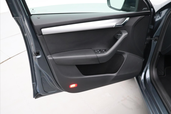 Škoda Octavia 1,6 TDI 81kW DSG Style Plus