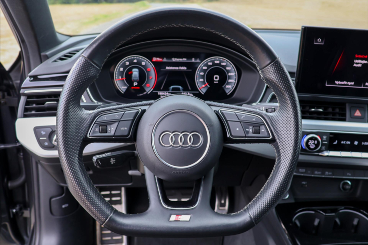 Audi A4 2,0 TFSI S-line Virtual DPH