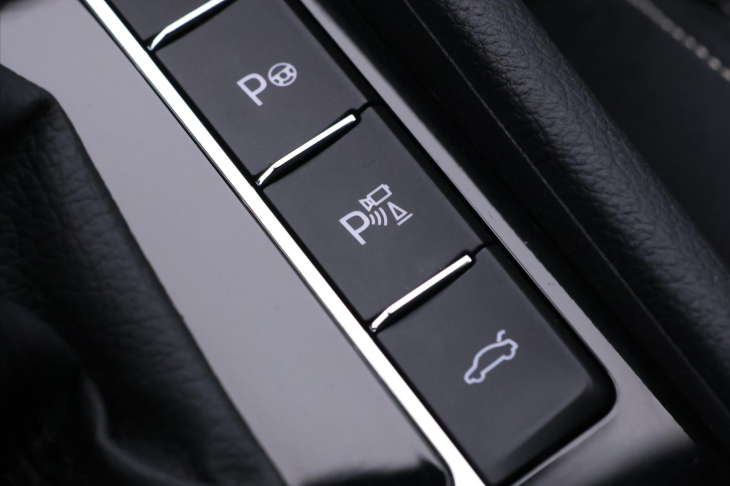 Škoda Superb 2,0 TDI 147kW CZ 4x4 L&K DSG DPH