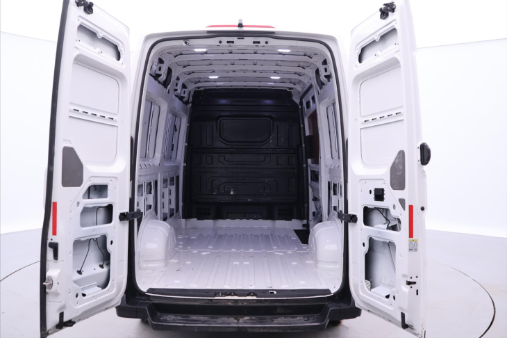 Volkswagen Crafter 2,0 TDI 130kW DSG Navi DPH