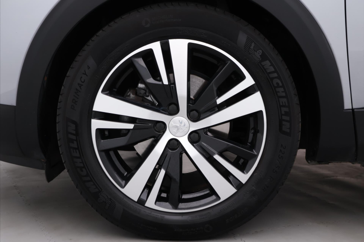 Peugeot 3008 2.0 BlueHDI 110 kW Allure CZ