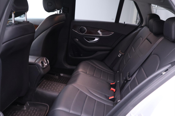 Mercedes-Benz Třídy C 2,1 220d 125kW Aut. Kůže LED