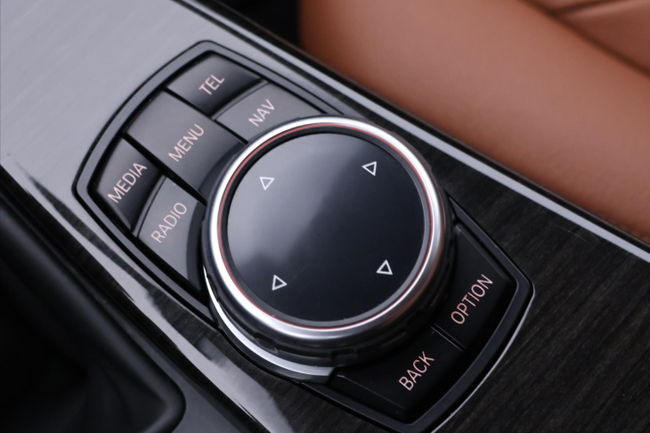 BMW Řada 4 2,0 420d 135kW Luxury Xenon