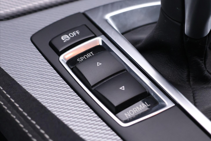 BMW Řada 5 3,0 530D 190 kW xDrive M-Paket