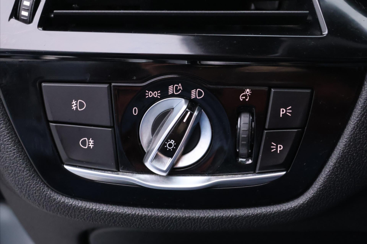 BMW Řada 5 3,0 530d xDrive 195kW M-paket