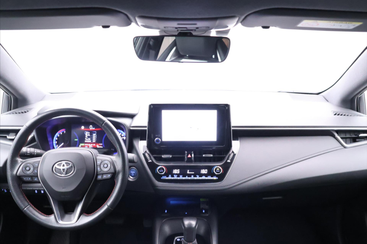 Toyota Corolla 1,8 Hybrid e-CVT 1.Maj DPH GR
