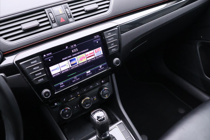 Škoda Superb 2,0 TSI 206kW 4x4 DSG L&K 1Maj