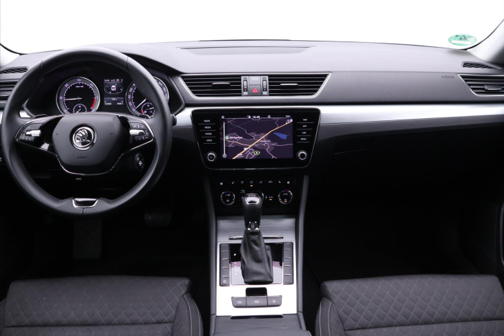 Škoda Superb 2,0 TDI 110kW DSG Navi DPH