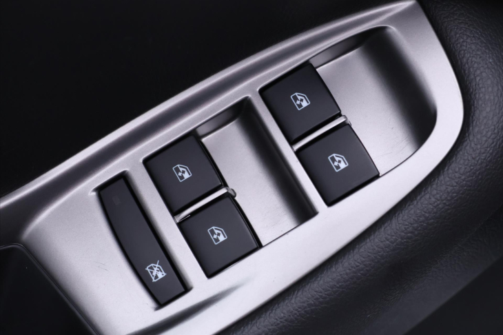 Chevrolet Orlando 1,8 i 104kW Aut.klima CZ 7-Míst