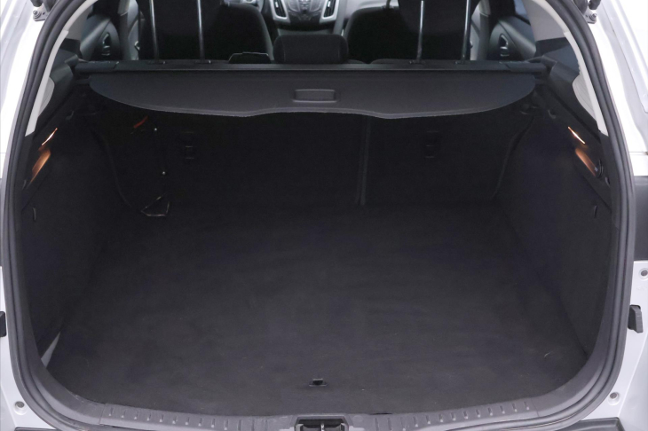 Ford Focus 1,6 TDCi 70kW Klimatizace CZ