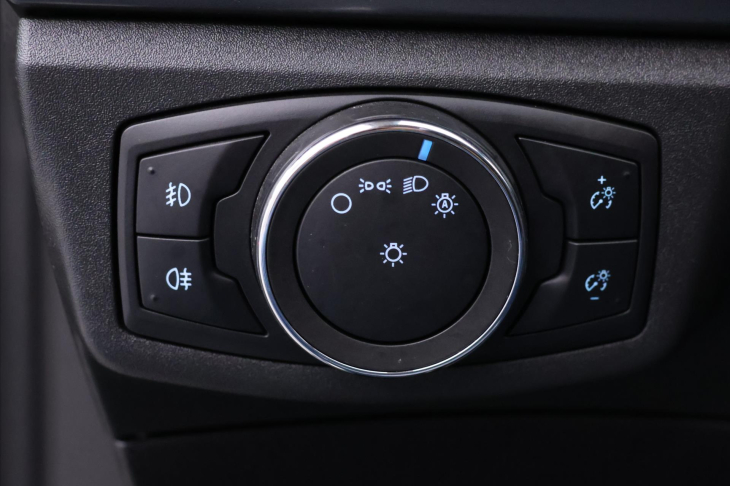 Ford Mondeo 2,0 TDCi 132kW 4x4 CZ Titanium