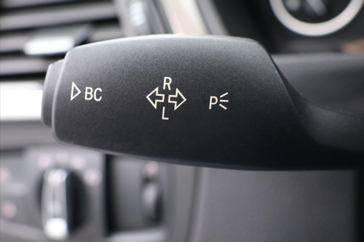 BMW Řada 3 2,0 318d xDrive Xenon Navi Kůže
