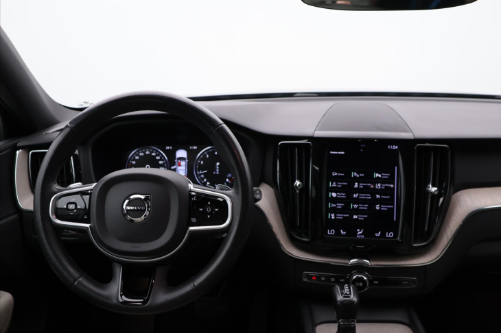 Volvo XC60 2.0 T5 Drive-E AWD Inscription CZ DPH