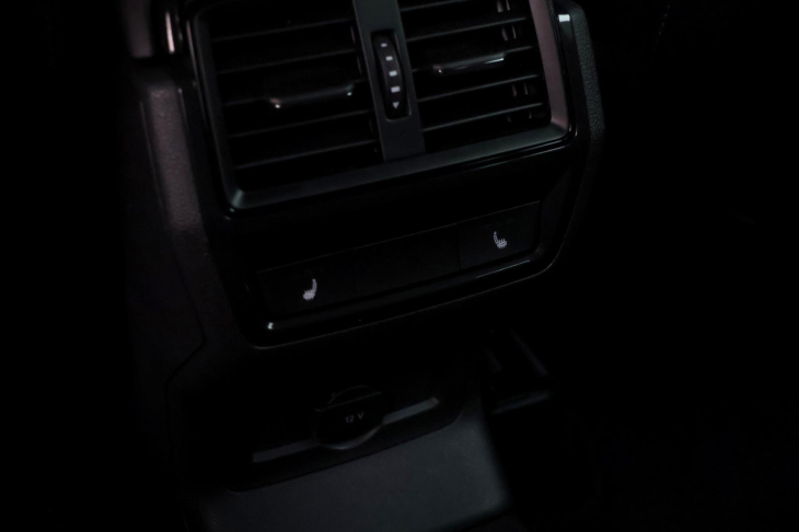Škoda Karoq 2,0 TSI 140kW 4x4 Sportline DPH